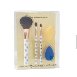 Ulta Beauty x Gilmore Girls Makeup Brush and Sponge Set